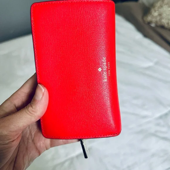 kate spade Red Wallet with Minimalist Design - Picture 6 of 6
